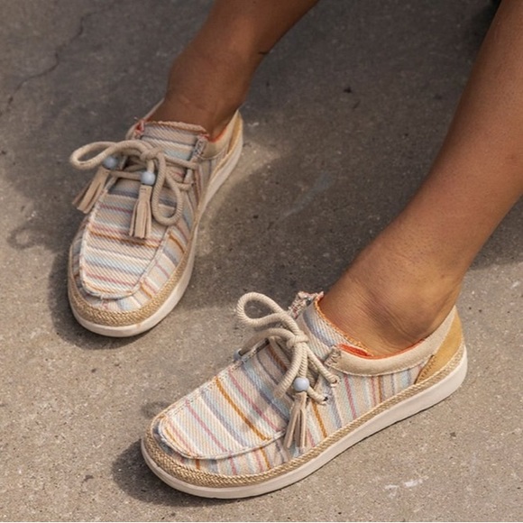 Sanuk Shoes - Sanuk Shoes Slip-on Woman’s Shaka Lite SL Blanket Sand Multi Color 8